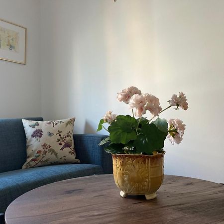 Ahusbrygga Apartment Hotel Экстерьер фото