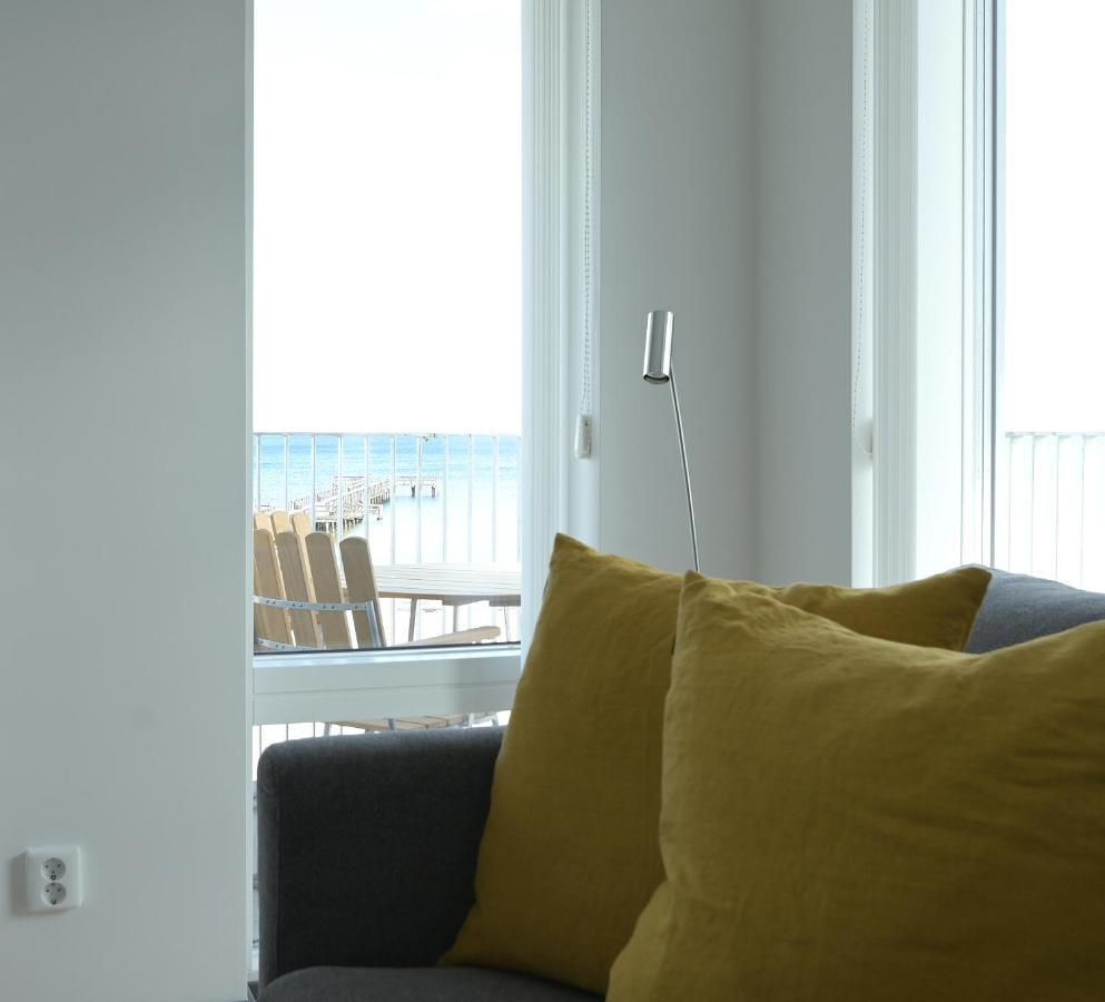 Ahusbrygga Apartment Hotel Экстерьер фото