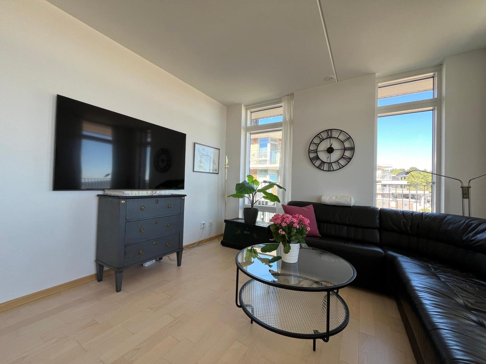 Ahusbrygga Apartment Hotel Экстерьер фото